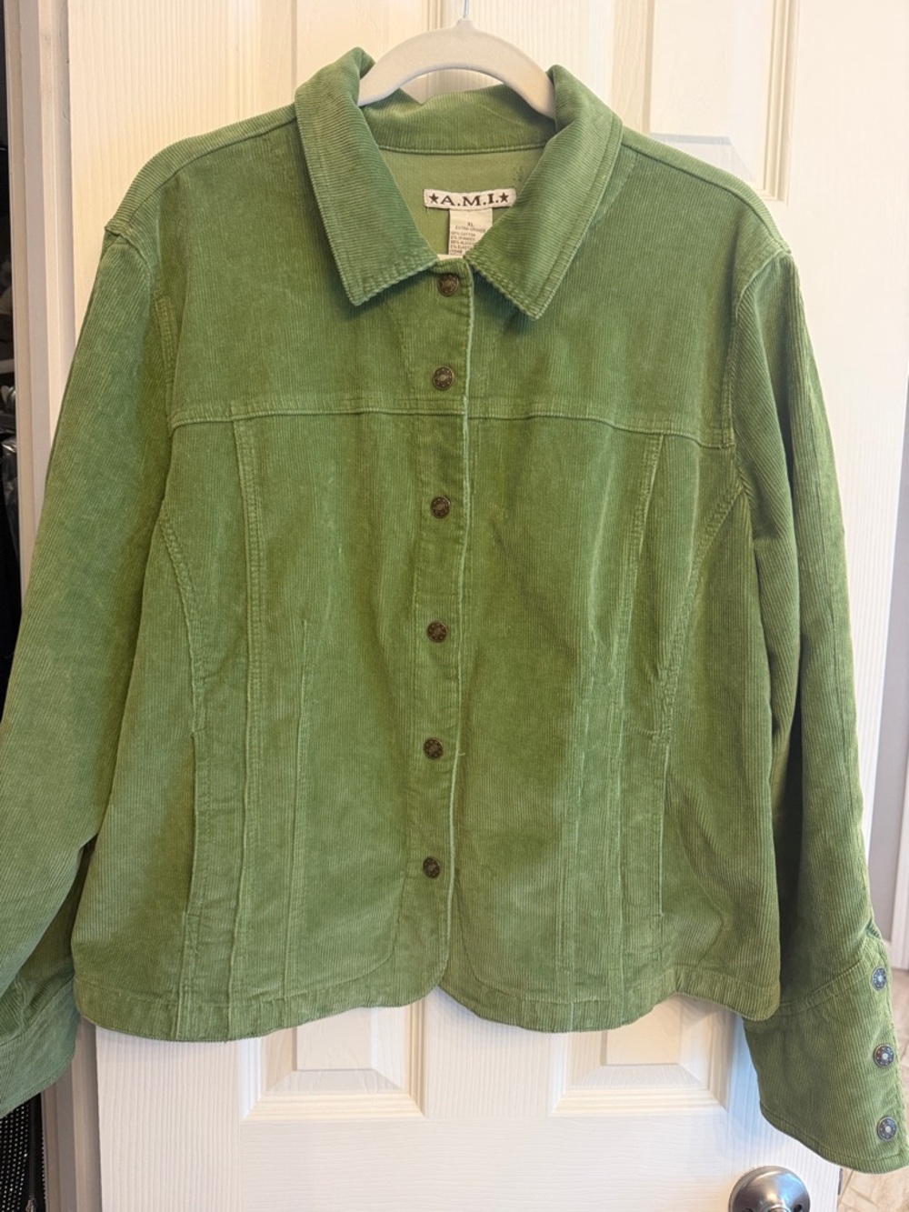 Women's Green Corduroy Button-Up Jacket